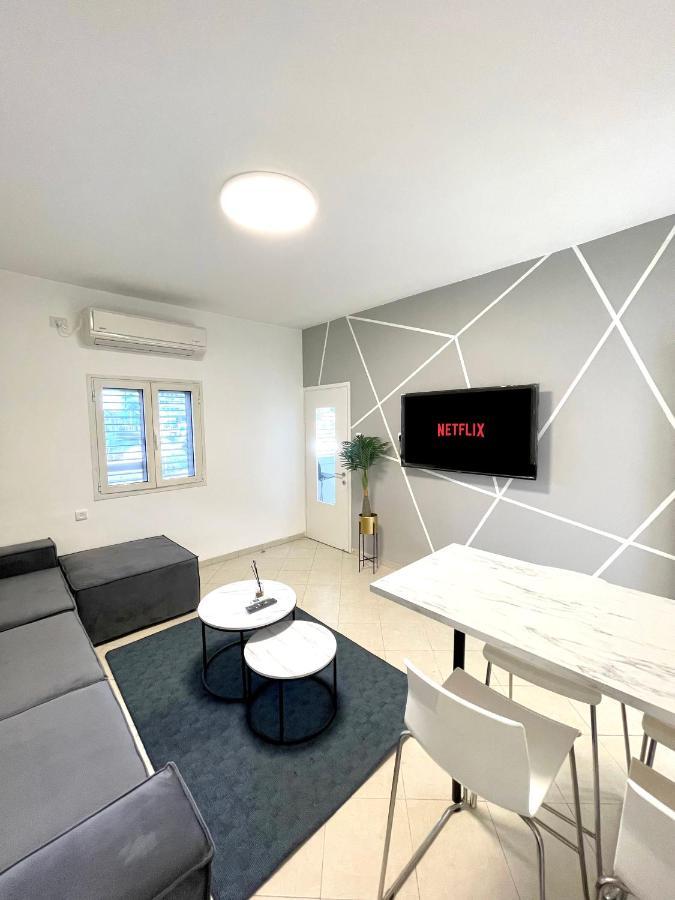 Rambam Beach Apartment Haifa Esterno foto